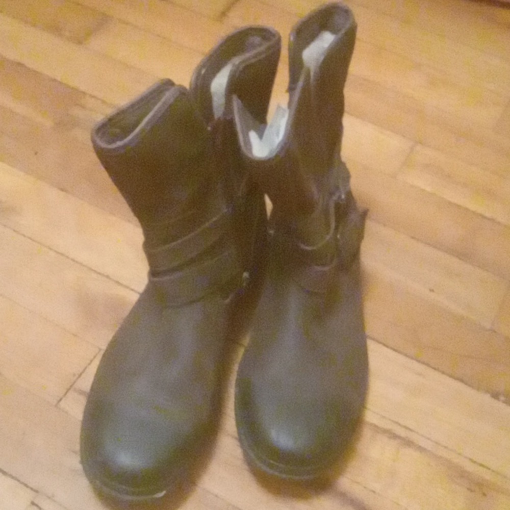 Ugg winter boots